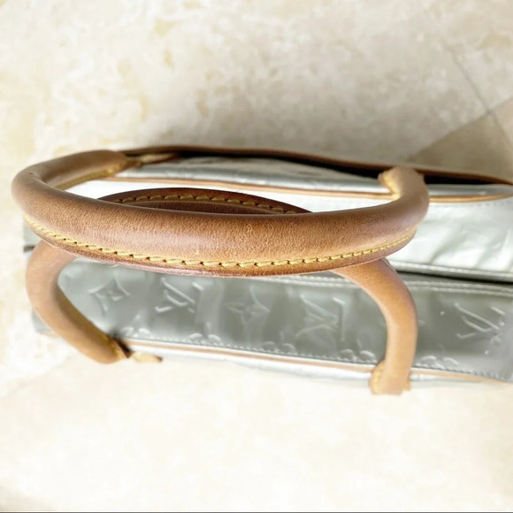 Louis Vuitton Monogram Thompkins Silver Vernis Tote - Picture 12 of 16